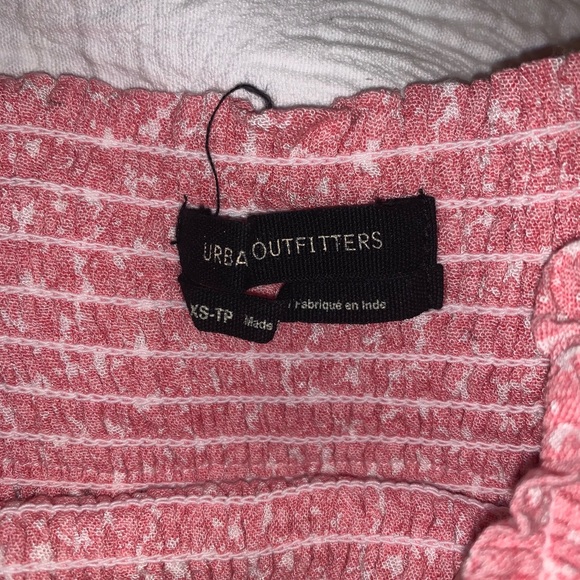 pink floral flow shorts - Picture 6 of 6